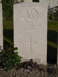 Noeux-Les-Mines Communal Cemetery - Hill, N W