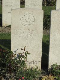 Noeux-Les-Mines Communal Cemetery - Hodges, F