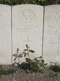 Noeux-Les-Mines Communal Cemetery - Holligan, David