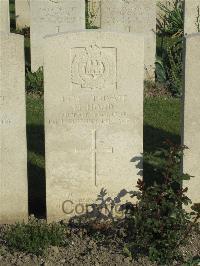 Noeux-Les-Mines Communal Cemetery - Hood, Malcolm