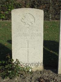 Noeux-Les-Mines Communal Cemetery - Howitt-Walker, W