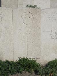 Noeux-Les-Mines Communal Cemetery - Huckin, Wilfred Henry