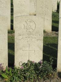 Noeux-Les-Mines Communal Cemetery - Hufton, O