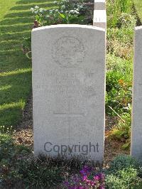 Noeux-Les-Mines Communal Cemetery - Hunt, F