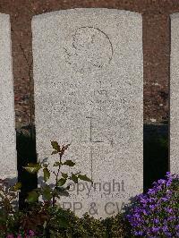 Noeux-Les-Mines Communal Cemetery - Hunter, John William