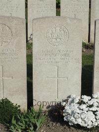 Noeux-Les-Mines Communal Cemetery - Lattimer, J