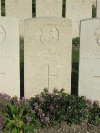 Noeux-Les-Mines Communal Cemetery - Lawrence, E