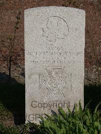 Noeux-Les-Mines Communal Cemetery - Learmonth, Okill Massey