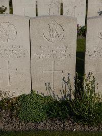 Noeux-Les-Mines Communal Cemetery - Lincoln, A S