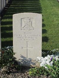 Noeux-Les-Mines Communal Cemetery - MacNamara, George
