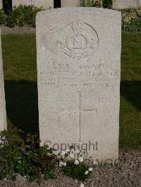 Noeux-Les-Mines Communal Cemetery - Manchester, Frederick William