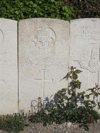 Noeux-Les-Mines Communal Cemetery - Maynard, J