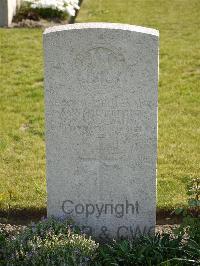 Noeux-Les-Mines Communal Cemetery - McGregor, Andrew William