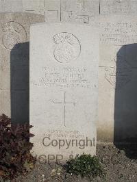 Noeux-Les-Mines Communal Cemetery - McGuines, R