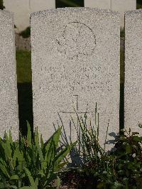 Noeux-Les-Mines Communal Cemetery - McKenzie, D