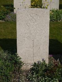 Noeux-Les-Mines Communal Cemetery - McMullen, E H
