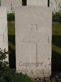 Noeux-Les-Mines Communal Cemetery - Meteyard, William Hedley