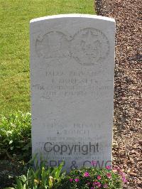 Noeux-Les-Mines Communal Cemetery - Moffatt, J