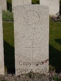 Noeux-Les-Mines Communal Cemetery - Moore, H W