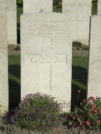 Noeux-Les-Mines Communal Cemetery - Murray, James