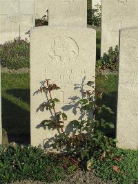 Noeux-Les-Mines Communal Cemetery - Nicholson, Ernest