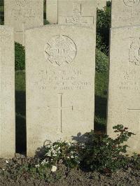 Noeux-Les-Mines Communal Cemetery - Nugent, Rowland Edmund