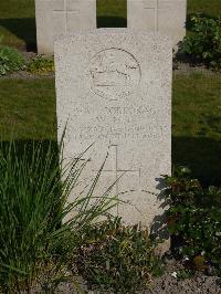 Noeux-Les-Mines Communal Cemetery - Nye, W