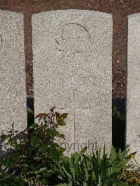 Noeux-Les-Mines Communal Cemetery - Owens, Hillary Pomery