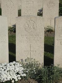 Noeux-Les-Mines Communal Cemetery - Owenson, J McK
