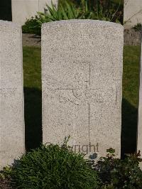 Noeux-Les-Mines Communal Cemetery - Paul, Peter