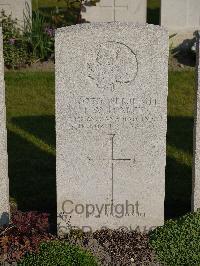 Noeux-Les-Mines Communal Cemetery - Pearce, Harold Wilfred