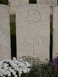 Noeux-Les-Mines Communal Cemetery - Pugh, J E