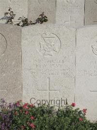 Noeux-Les-Mines Communal Cemetery - Read, H W