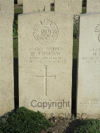 Noeux-Les-Mines Communal Cemetery - Redshaw, W