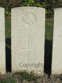Noeux-Les-Mines Communal Cemetery - Reekie, A L