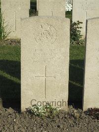 Noeux-Les-Mines Communal Cemetery - Richards, J