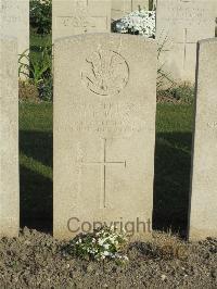 Noeux-Les-Mines Communal Cemetery - Roberts, Henry