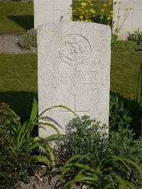 Noeux-Les-Mines Communal Cemetery - Saunders, J J