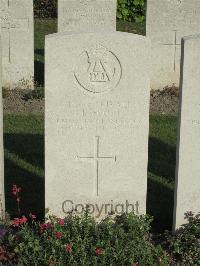 Noeux-Les-Mines Communal Cemetery - Scott, John Ernest