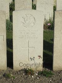 Noeux-Les-Mines Communal Cemetery - Simmons, T