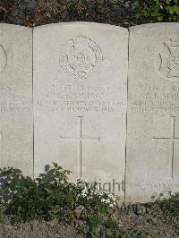 Noeux-Les-Mines Communal Cemetery - Spriggs, Robert Ernest