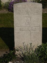 Noeux-Les-Mines Communal Cemetery - Steinebroom, W