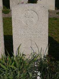 Noeux-Les-Mines Communal Cemetery - Stroman, Thomas Alfred