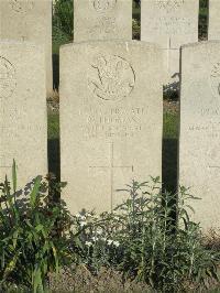 Noeux-Les-Mines Communal Cemetery - Thomas, R