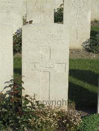 Noeux-Les-Mines Communal Cemetery - Thomson, C G
