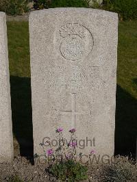 Noeux-Les-Mines Communal Cemetery - Thomson, J