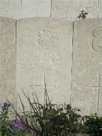 Noeux-Les-Mines Communal Cemetery - Tomelty, W J