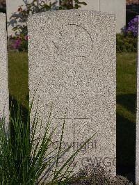 Noeux-Les-Mines Communal Cemetery - Towle, Robert Sidney