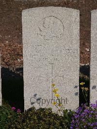 Noeux-Les-Mines Communal Cemetery - Urton, Richard Southwell
