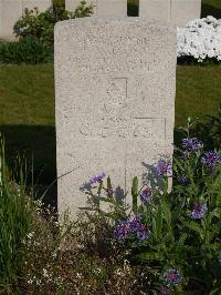 Noeux-Les-Mines Communal Cemetery - Valvona, F